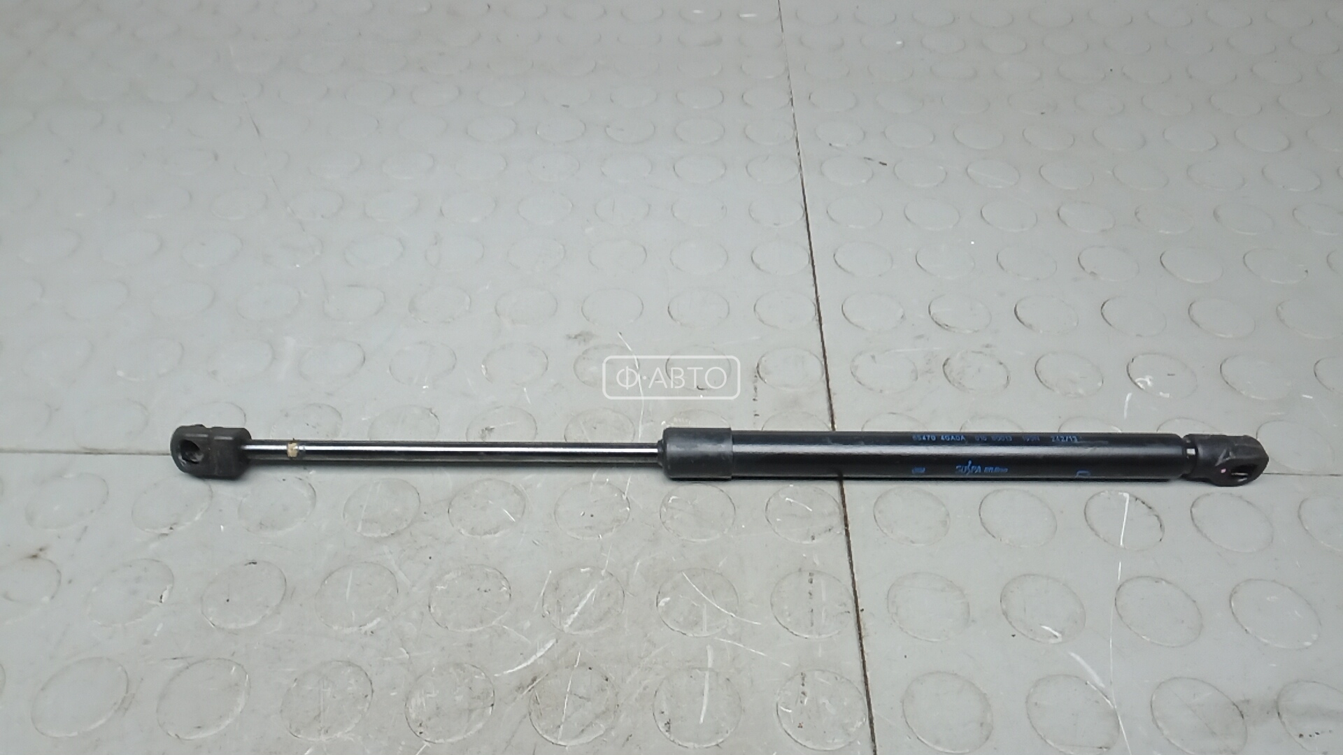 Амортизатор капота