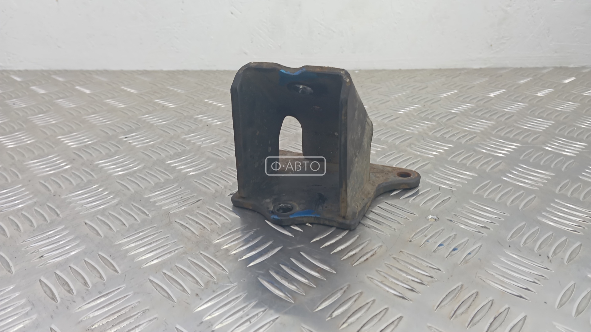 Кронштейн двигателя дизельный