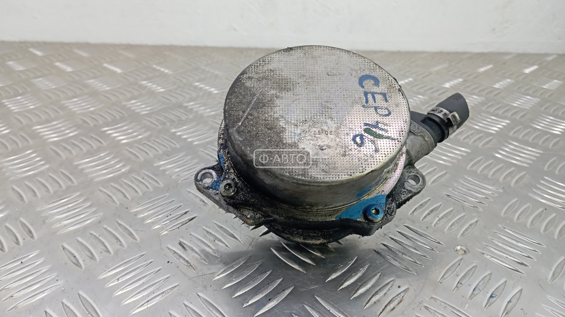 Насос вакуумный