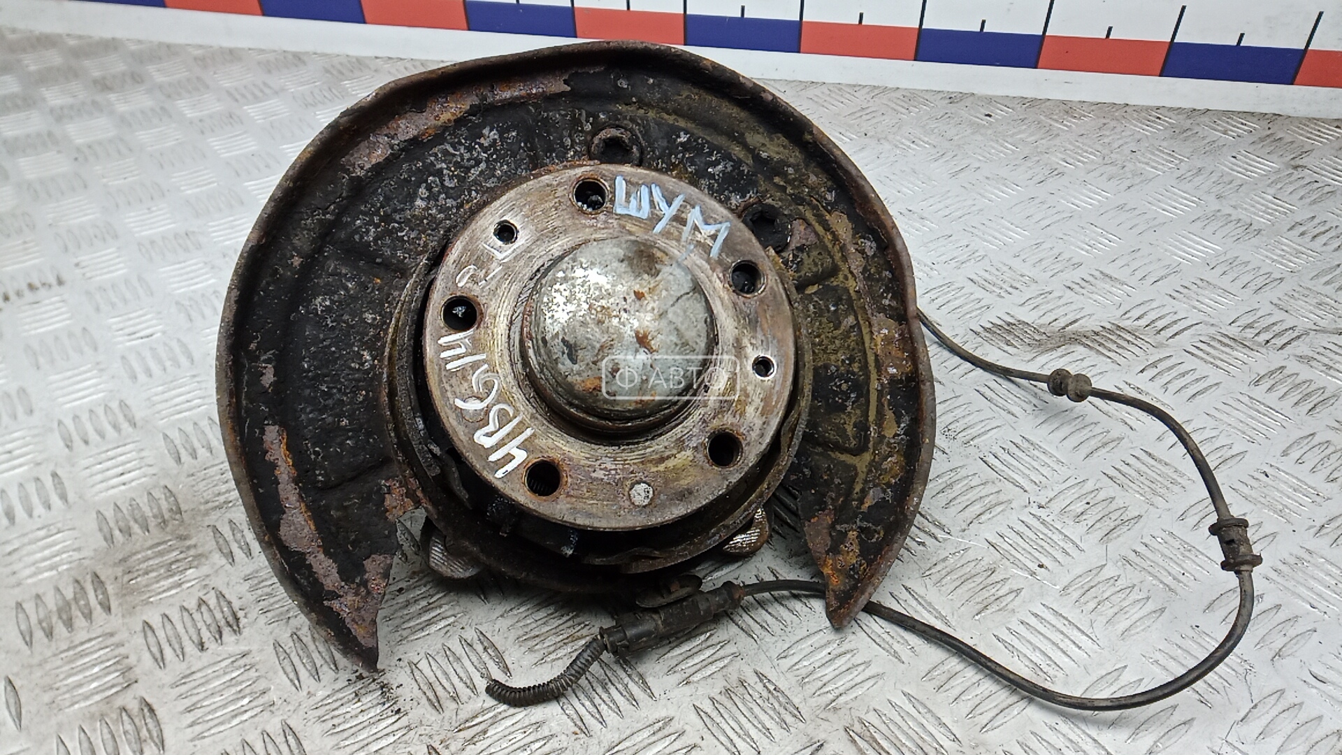 Ступица задняя левая