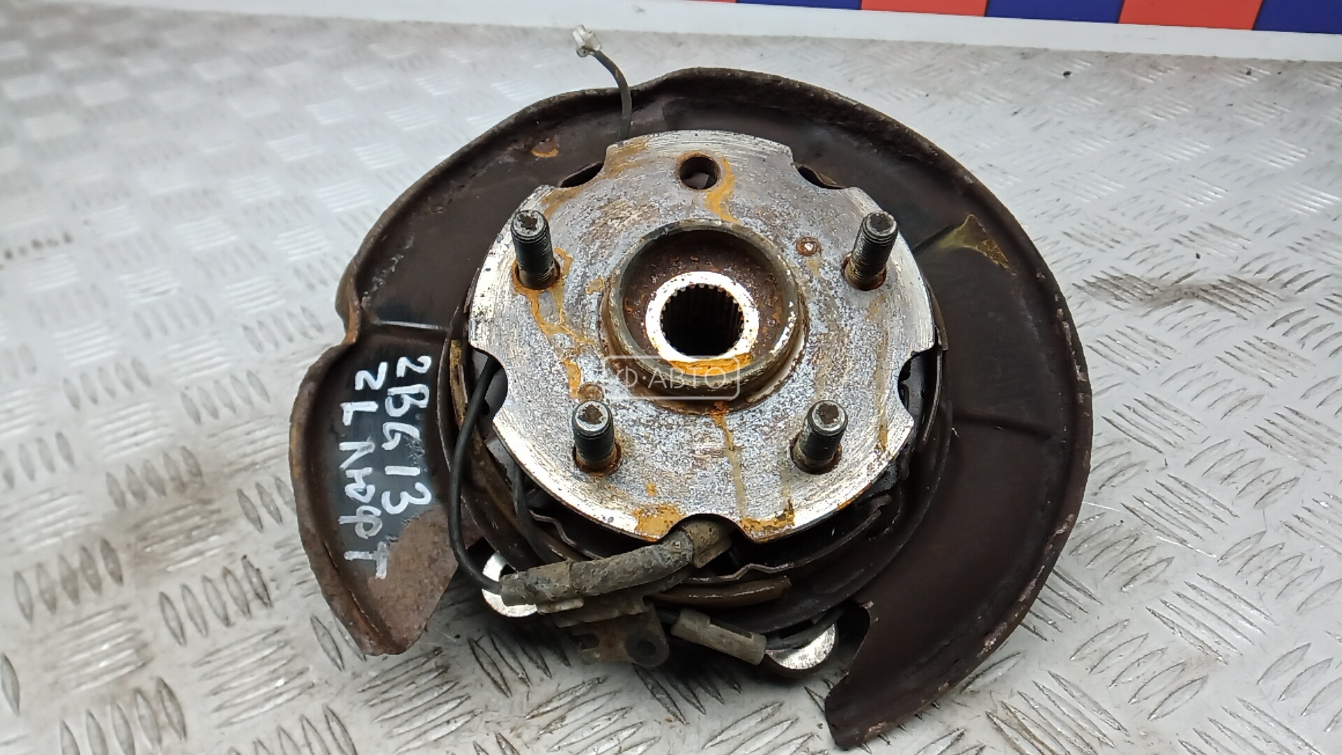 Ступица задняя левая