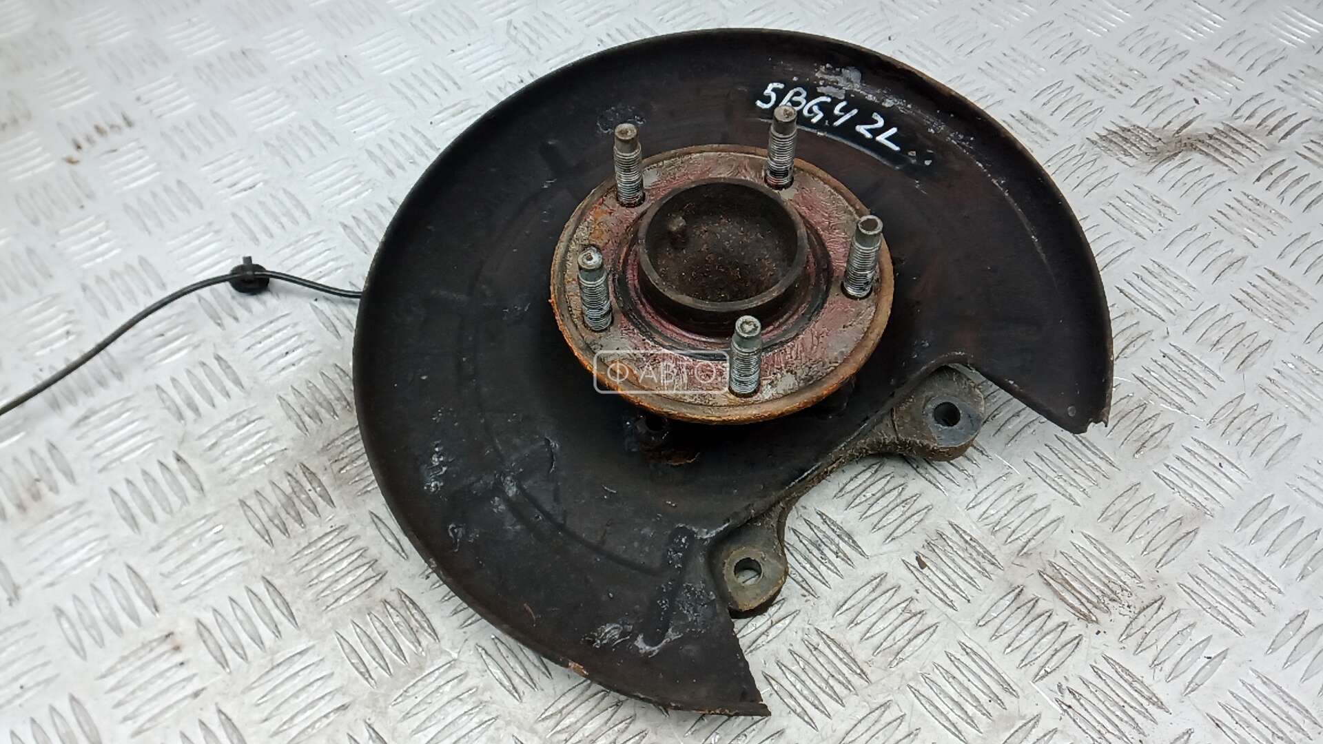 Ступица задняя левая