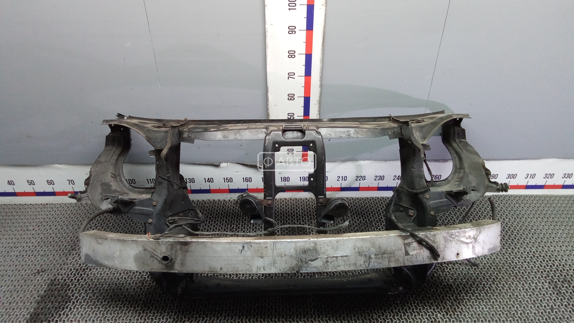 Передняя панель крепления облицовки (телевизор)