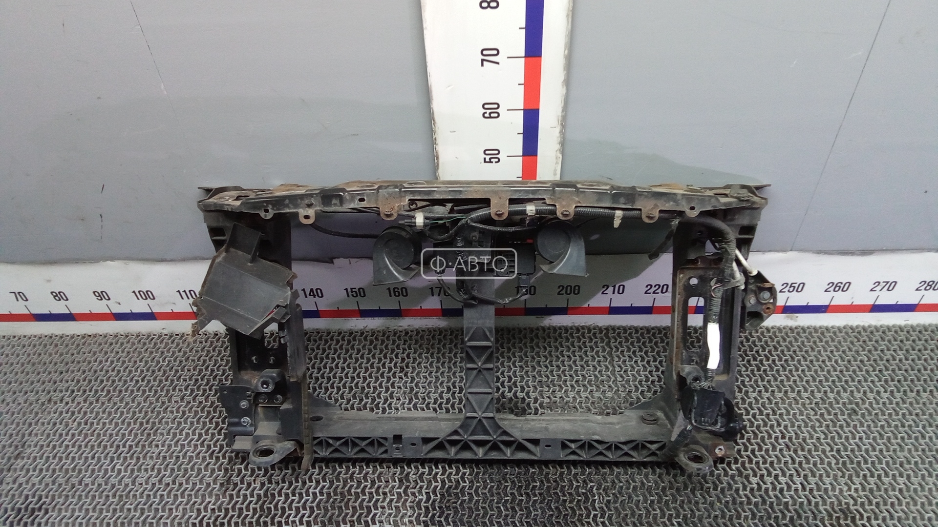 Передняя панель крепления облицовки (телевизор)