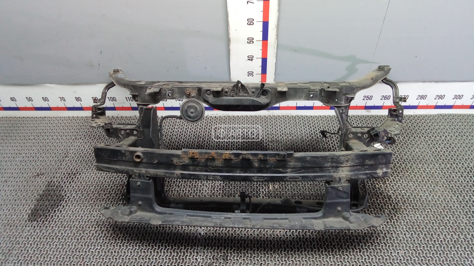 Передняя панель крепления облицовки (телевизор)