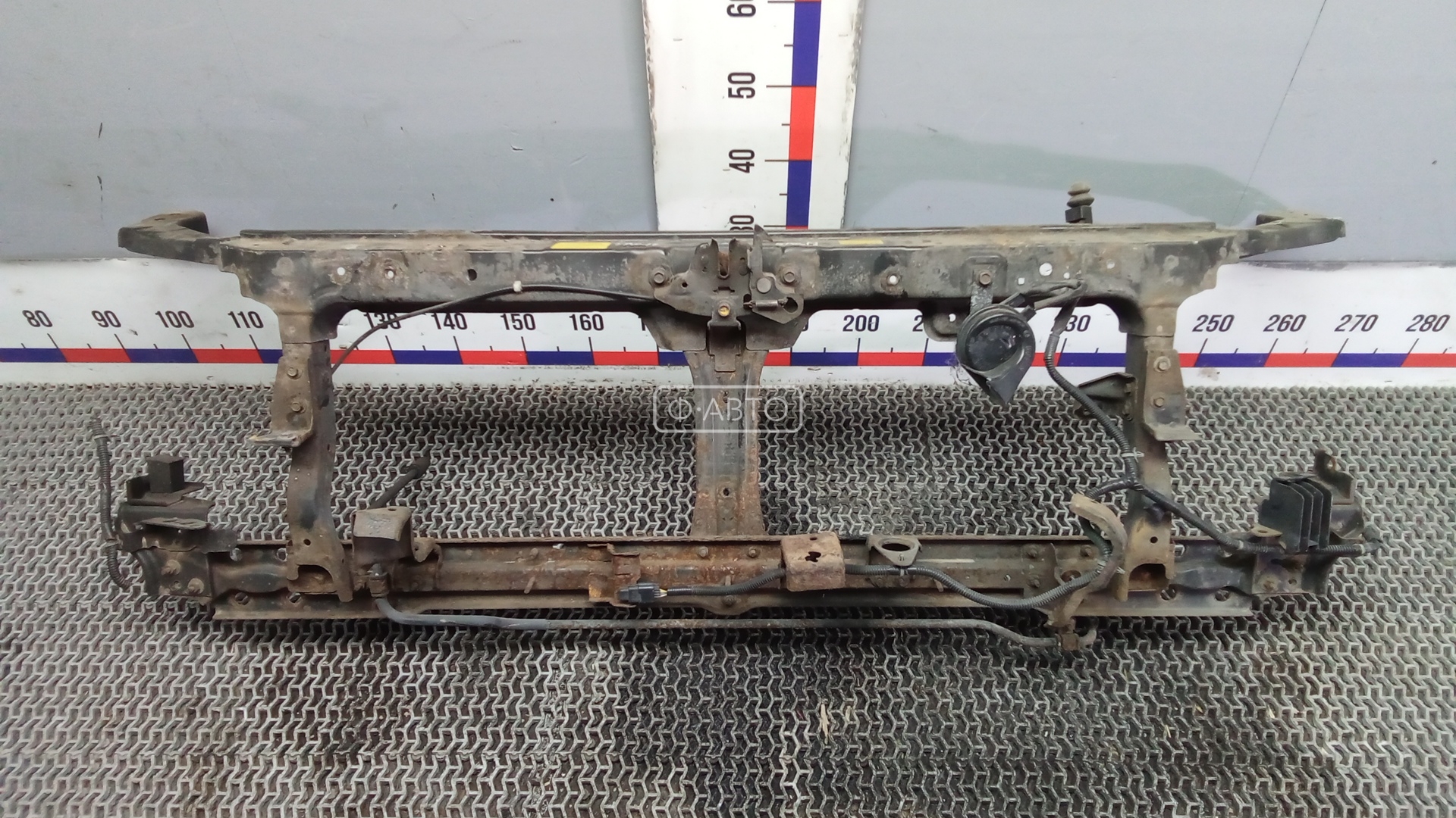 Передняя панель крепления облицовки (телевизор)