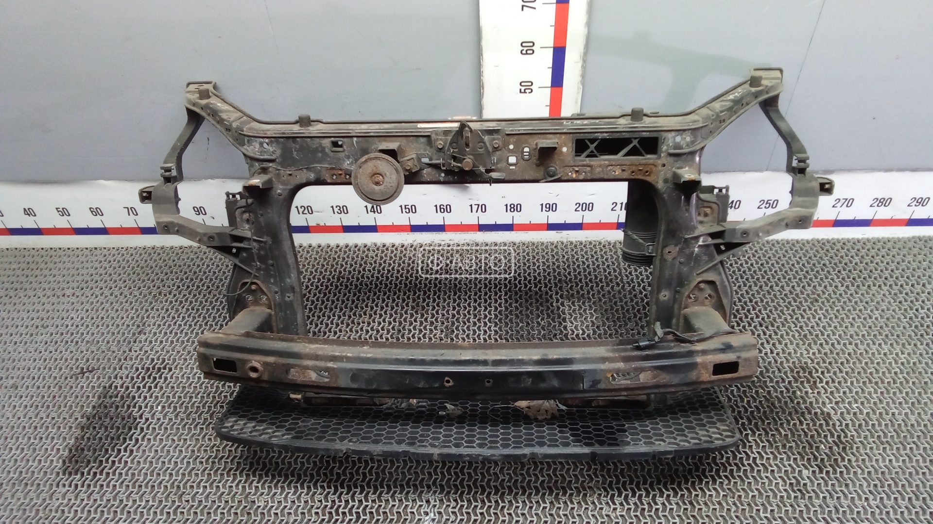 Передняя панель крепления облицовки (телевизор)