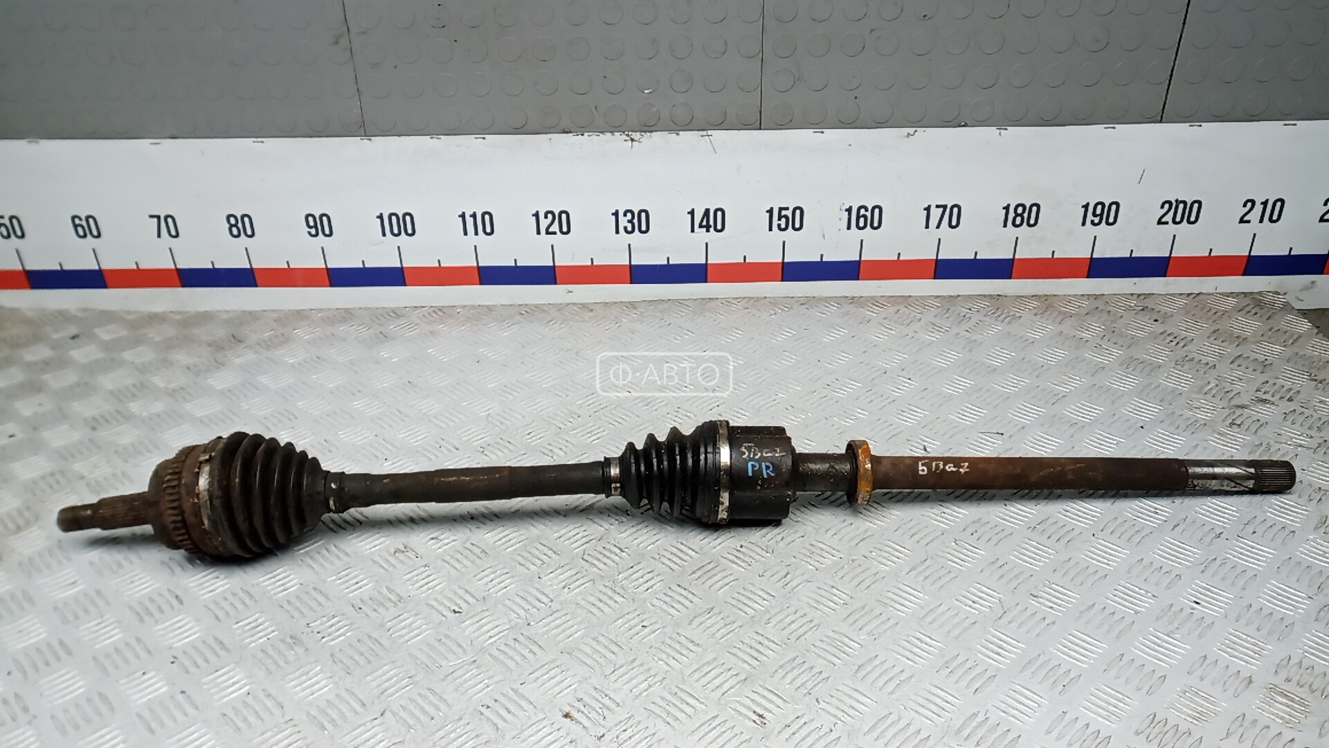 Привод передний правый