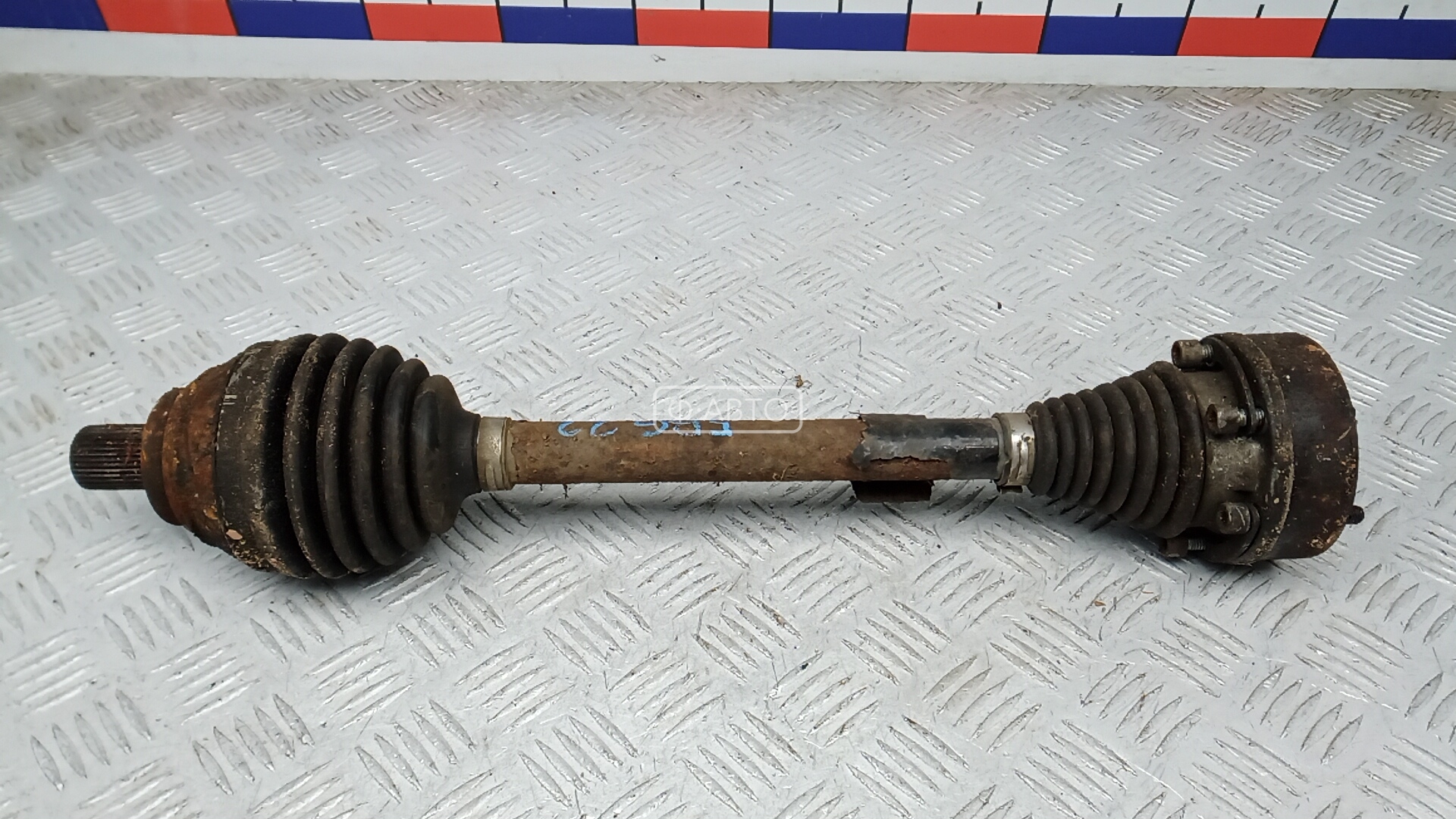 Привод передний левый