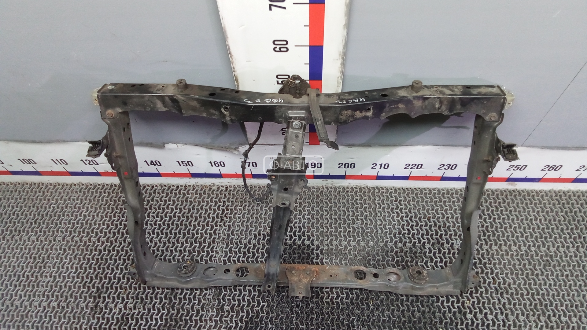 Передняя панель крепления облицовки (телевизор)