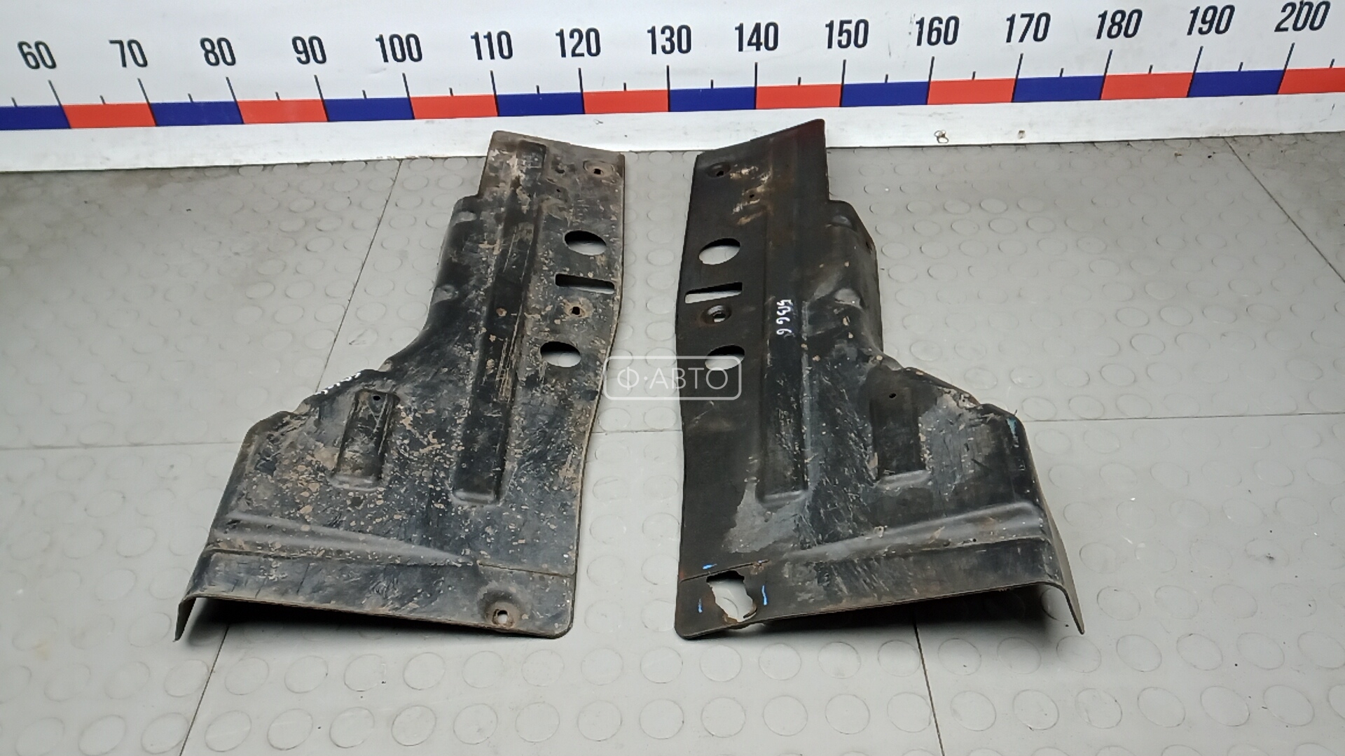 Защита двигателя нижняя (поддона)