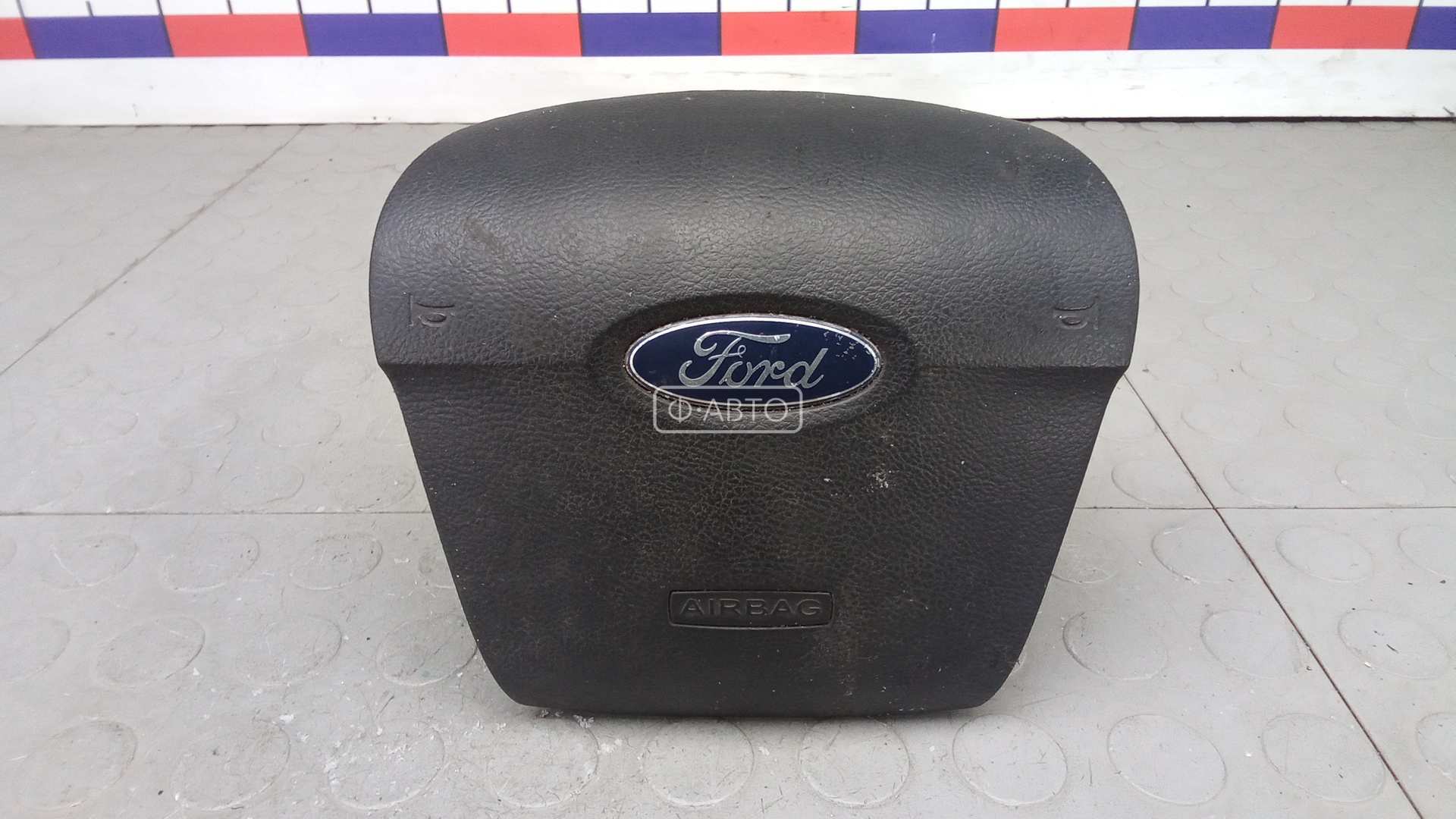 Подушка безопасности водителя