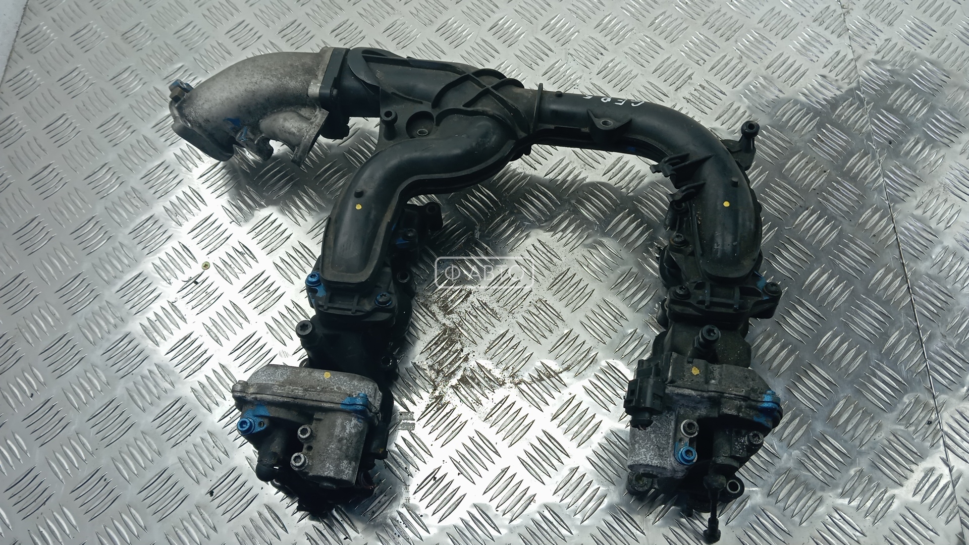 Впускной коллектор дизельный