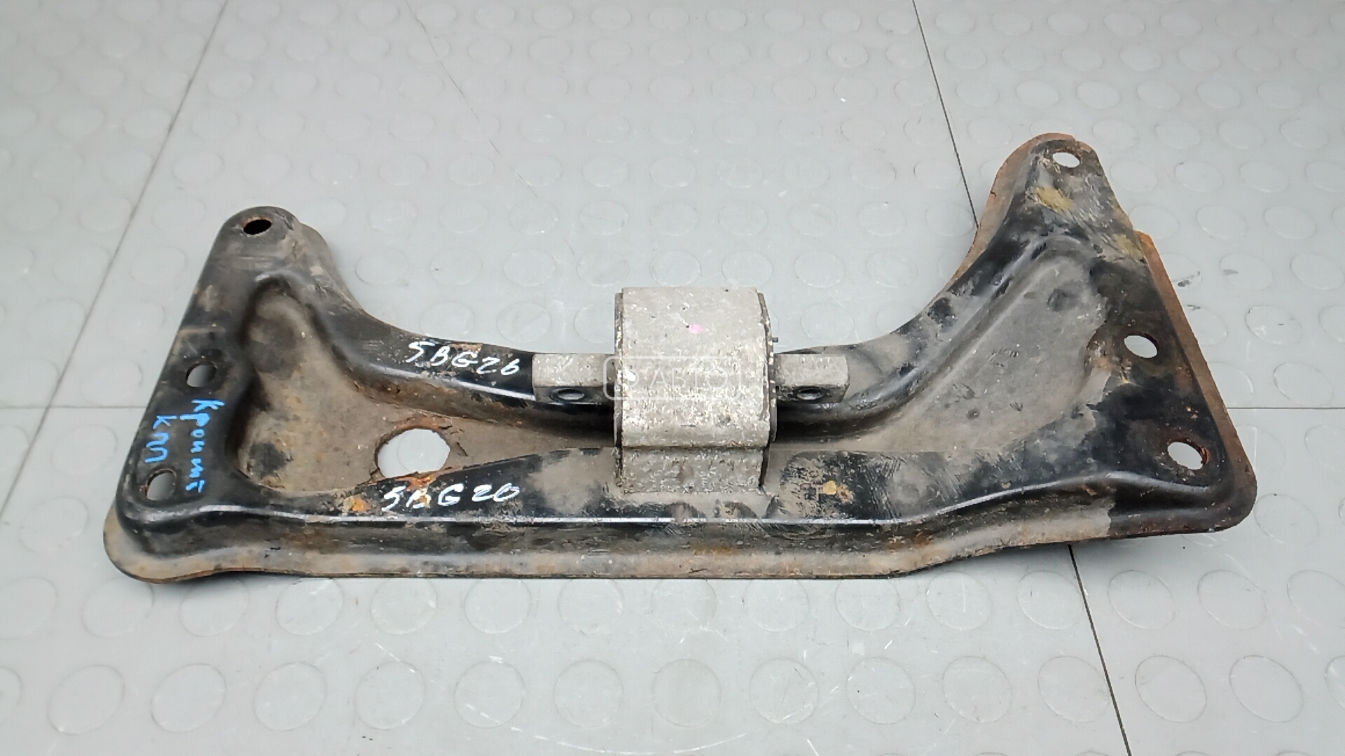 Кронштейн КПП опорный