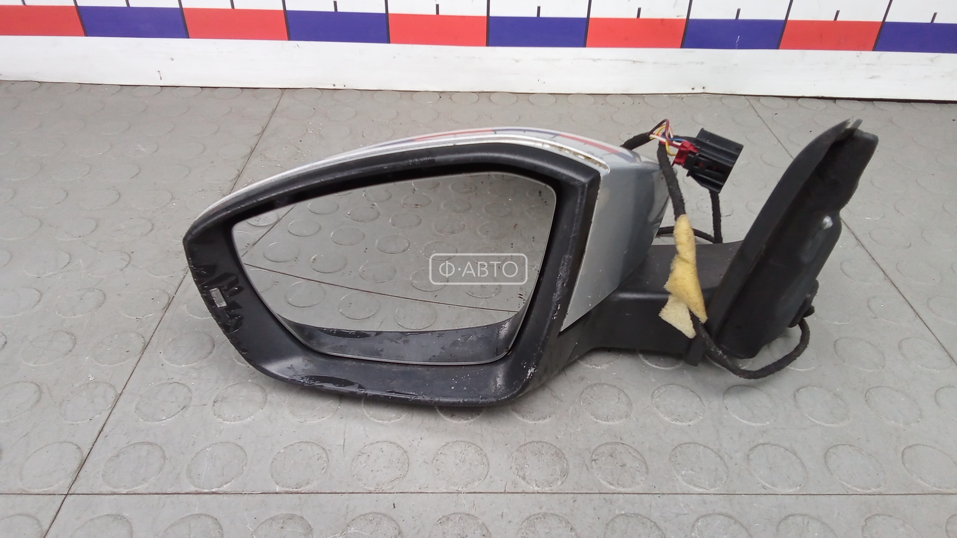 Зеркало наружное левое