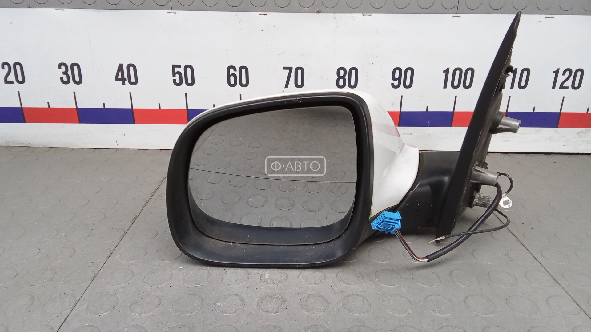 Зеркало наружное левое
