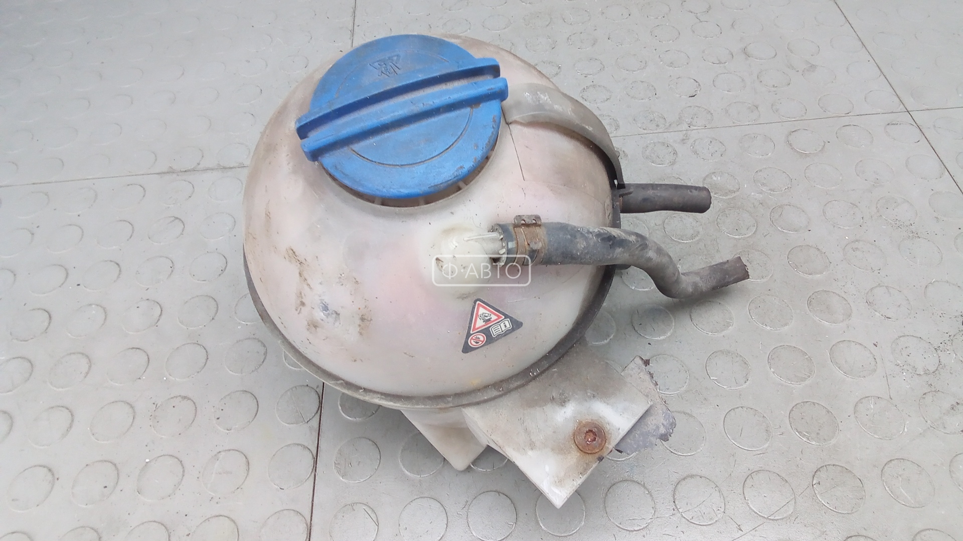 Бачок расширительный