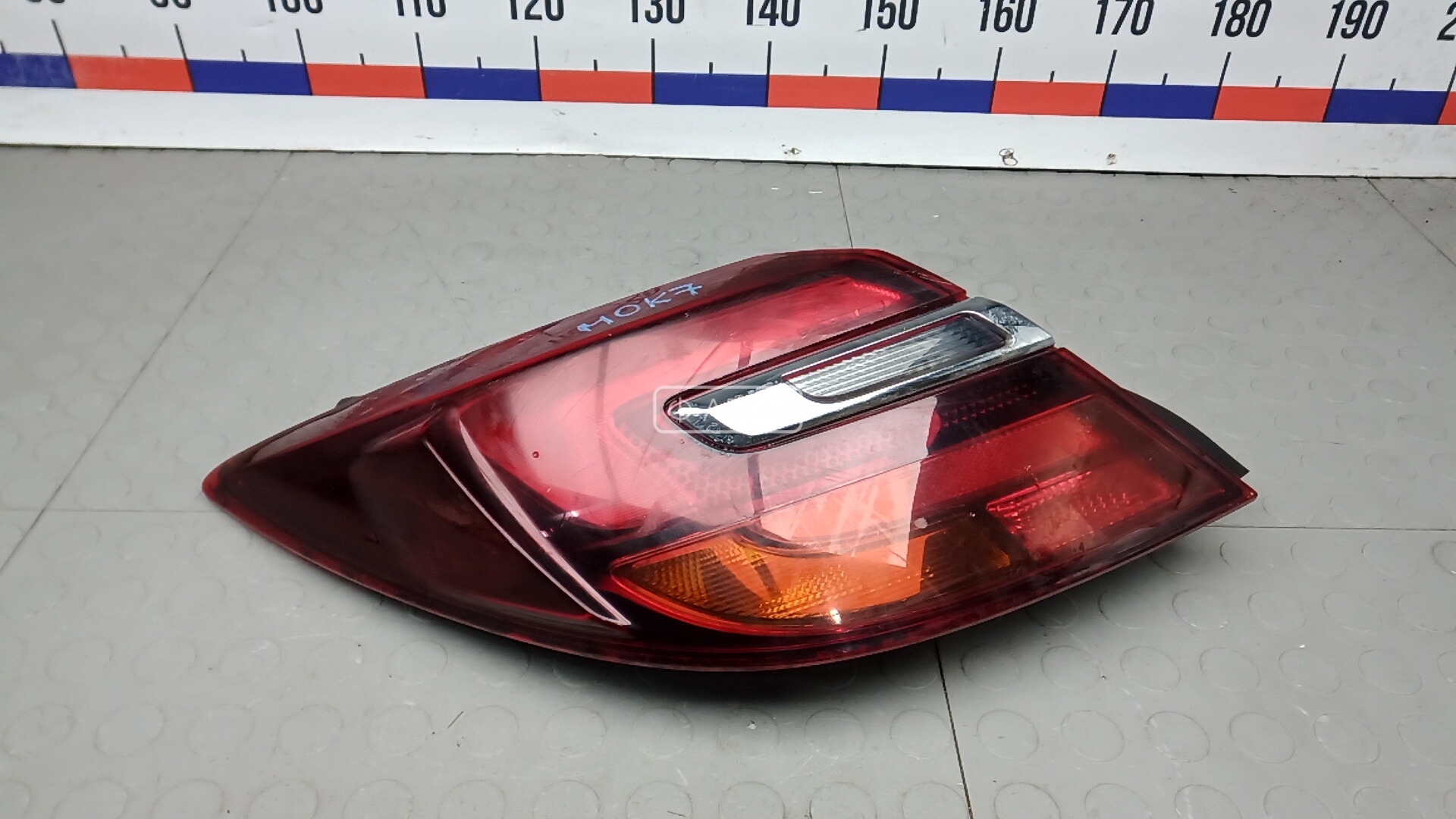 Фонарь задний левый