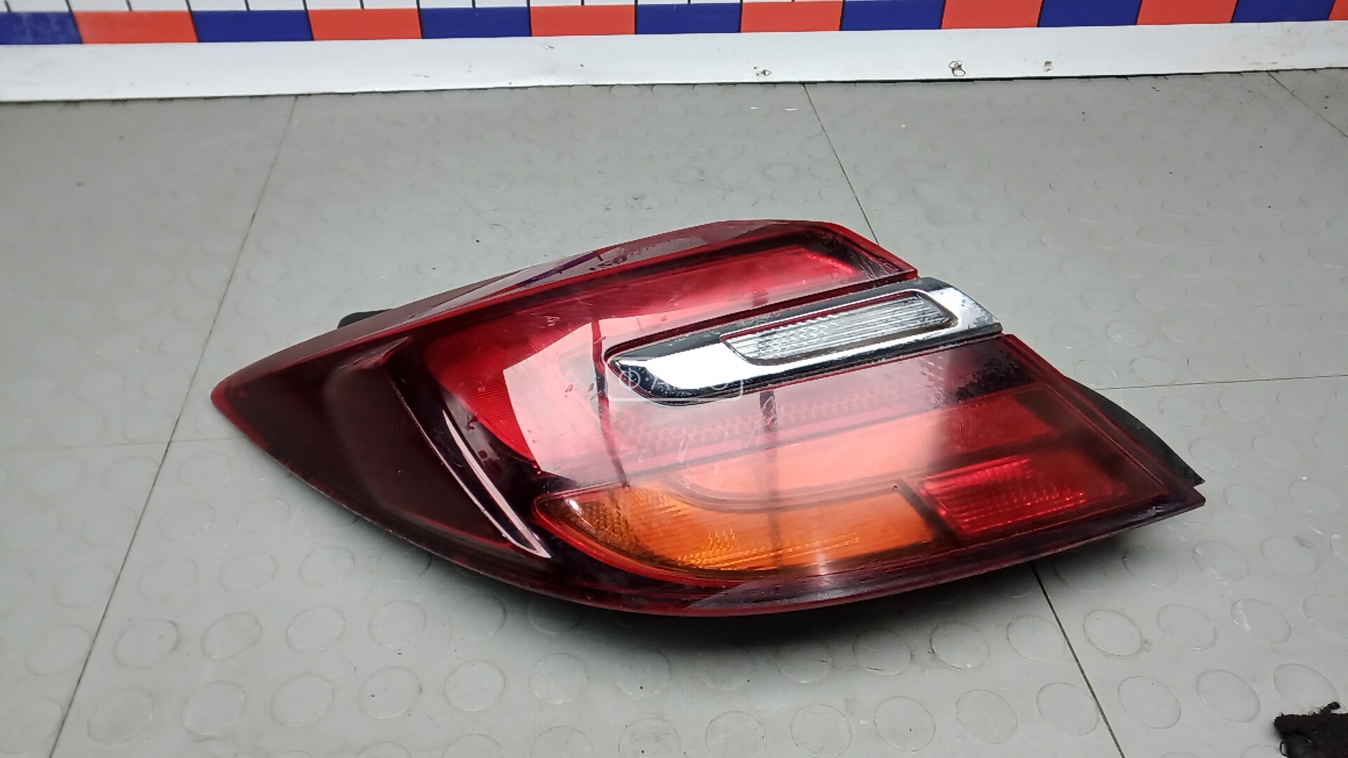 Фонарь задний левый