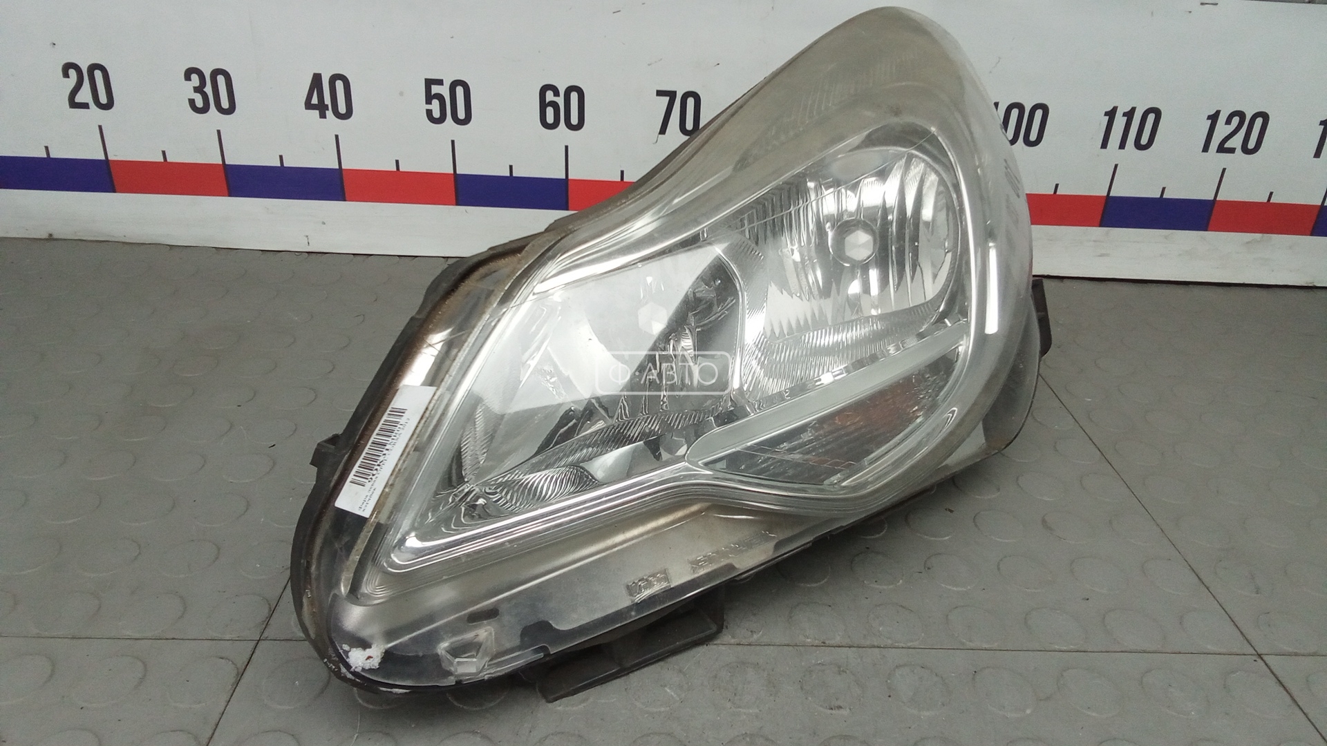 Фара левая