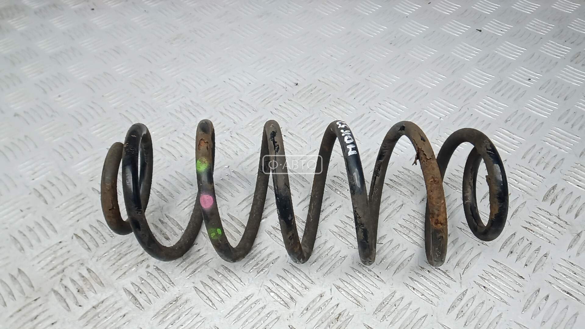 Пружина задняя