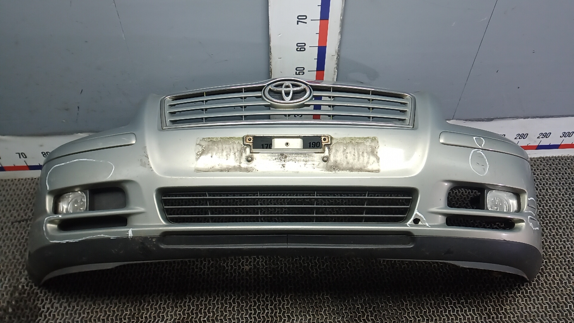 Бампер передний