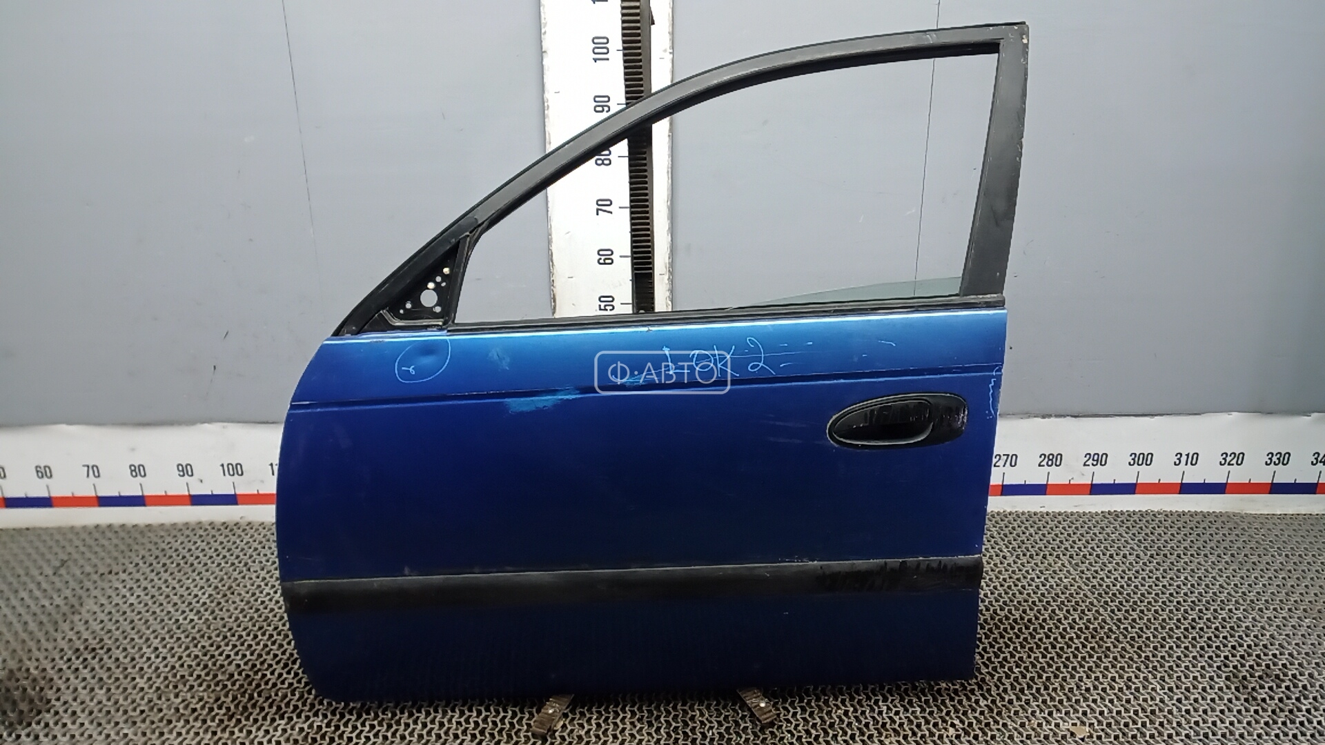 Дверь передняя левая