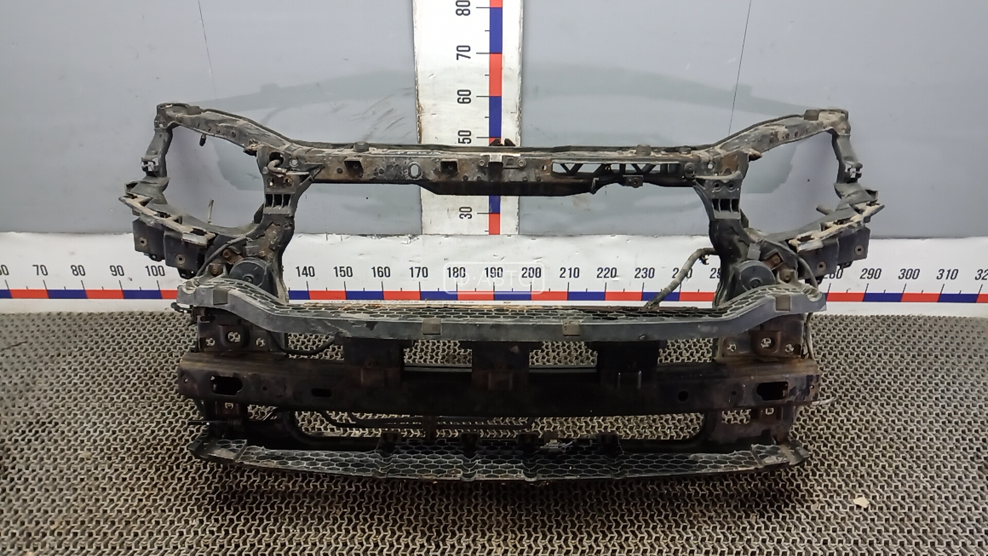 Передняя панель крепления облицовки (телевизор)