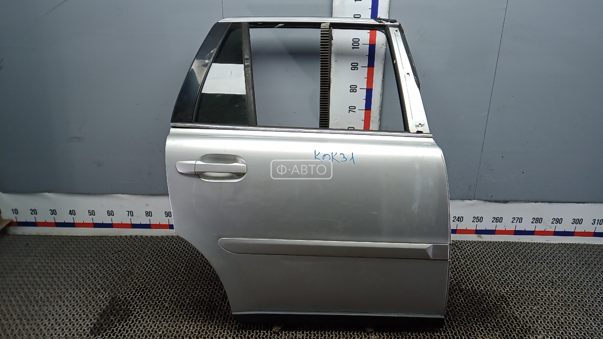 Дверь задняя правая