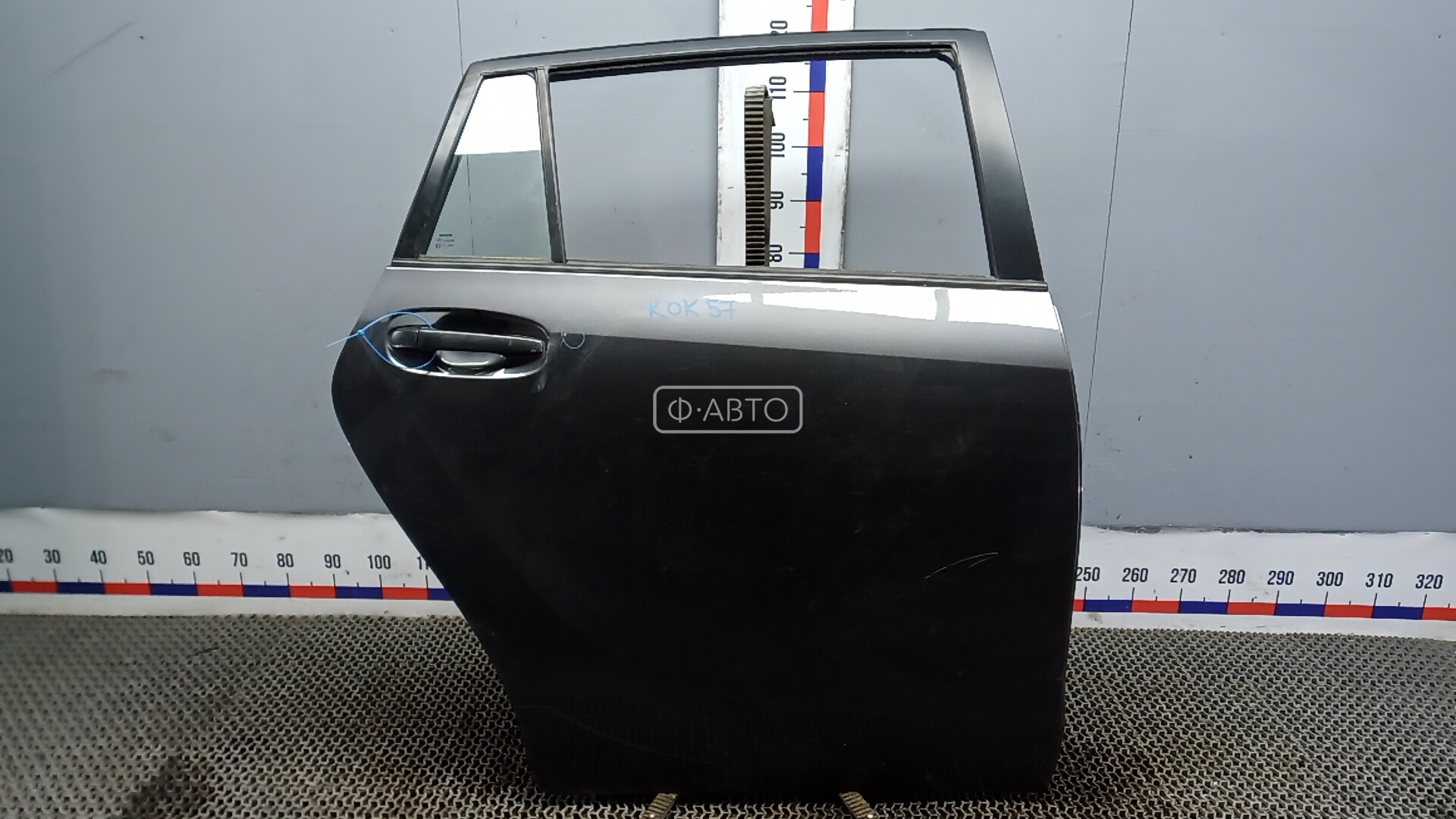 Дверь задняя правая