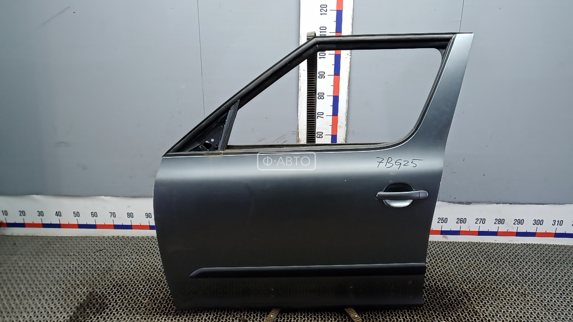 Дверь передняя левая