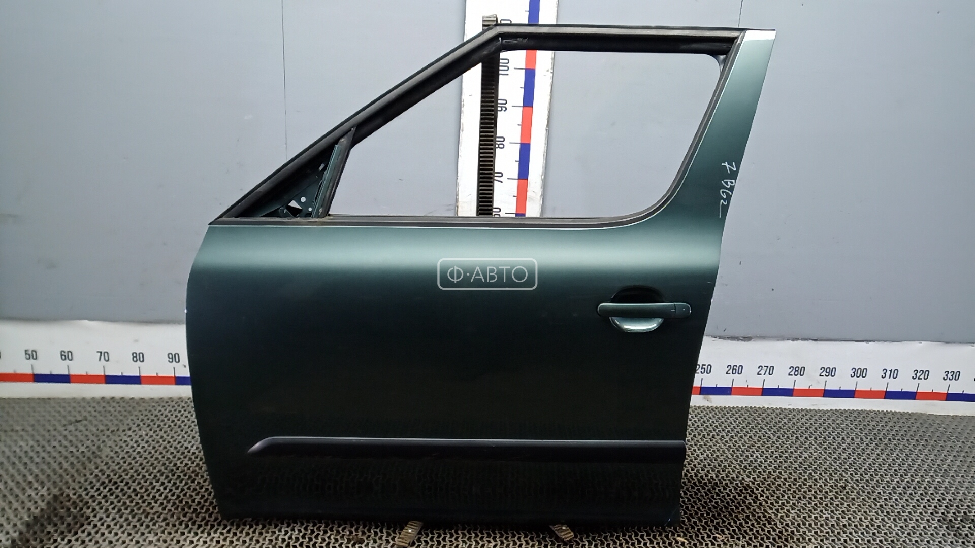 Дверь передняя левая