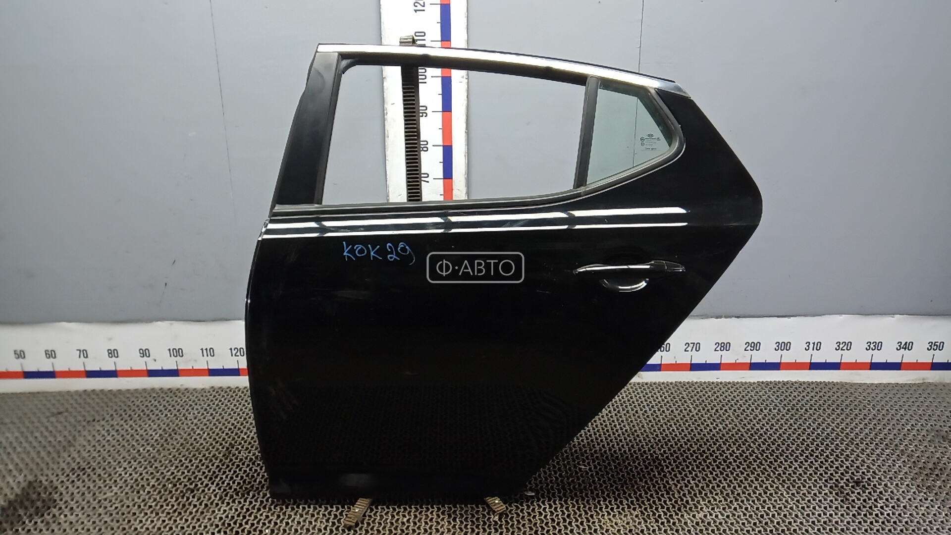 Дверь задняя левая