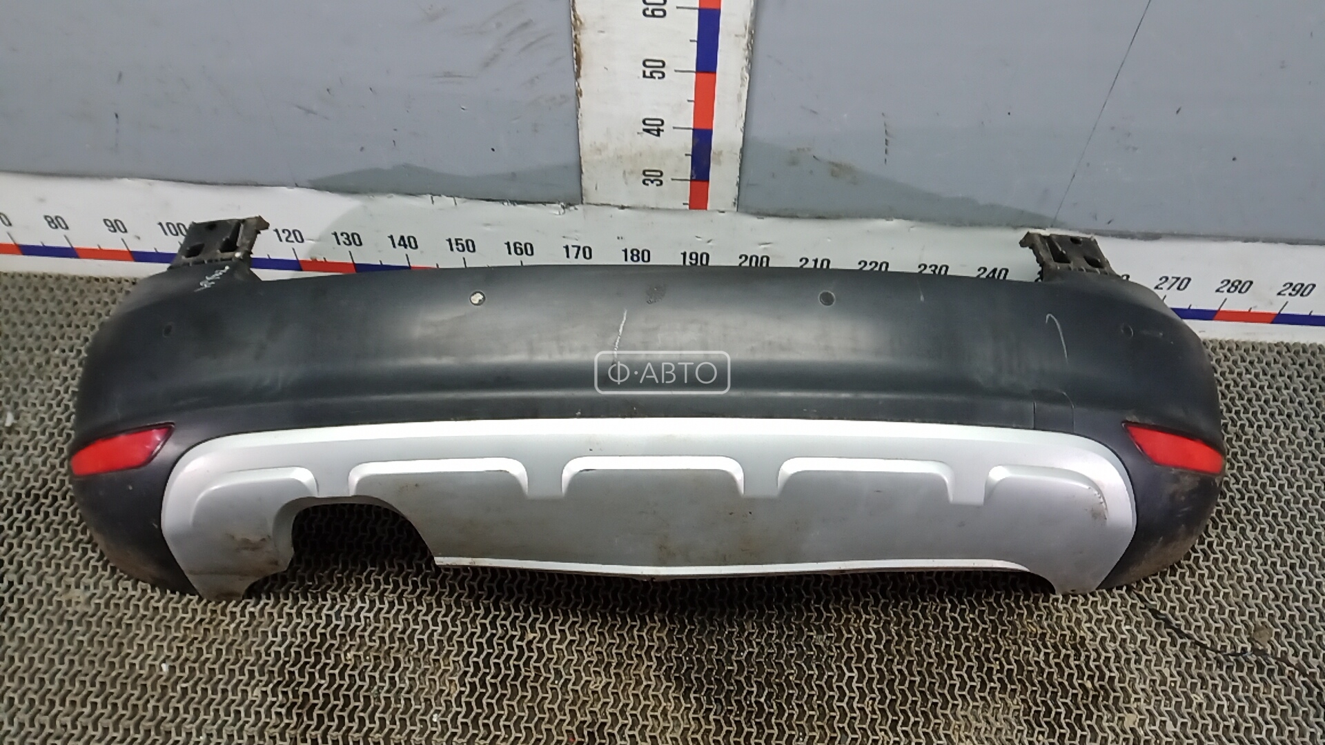 Бампер задний