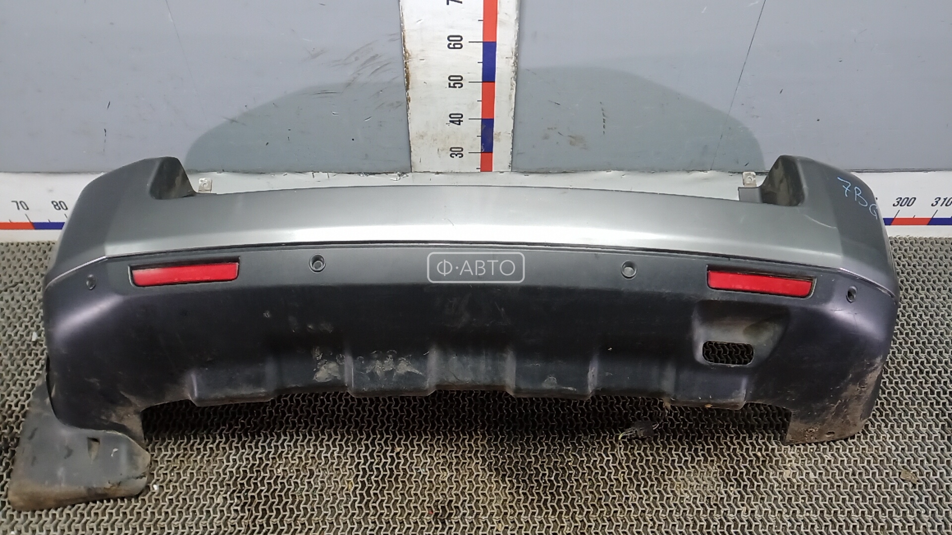 Бампер задний