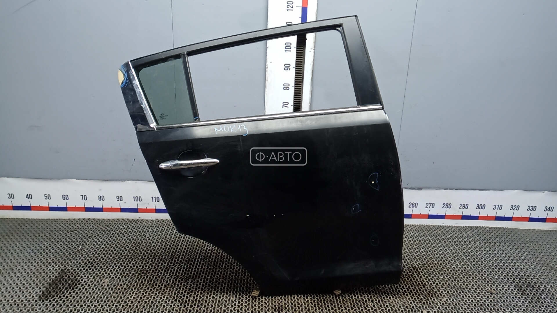 Дверь задняя правая