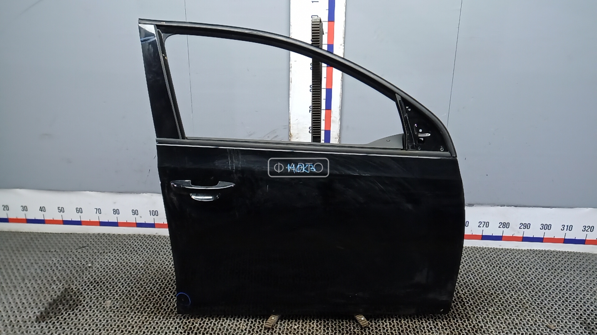 Дверь передняя правая