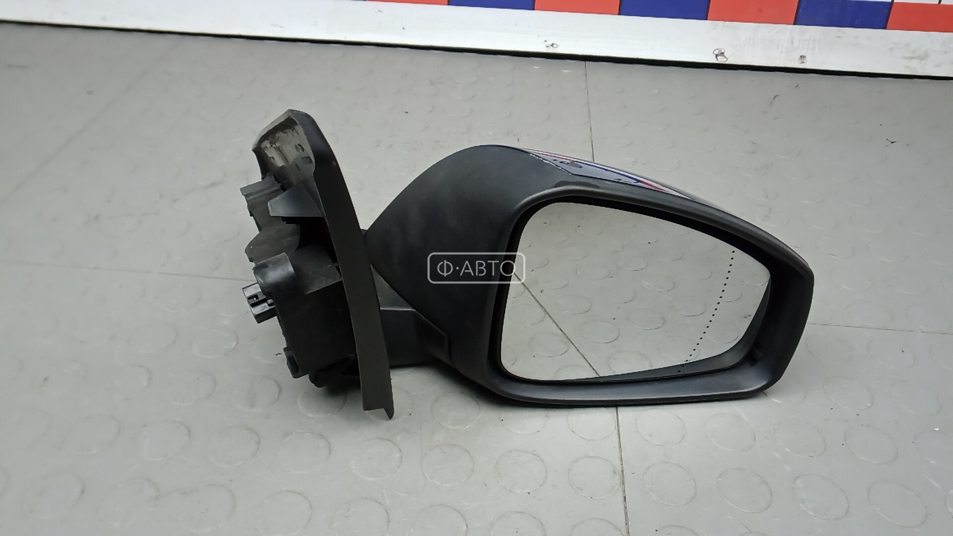 Зеркало наружное правое