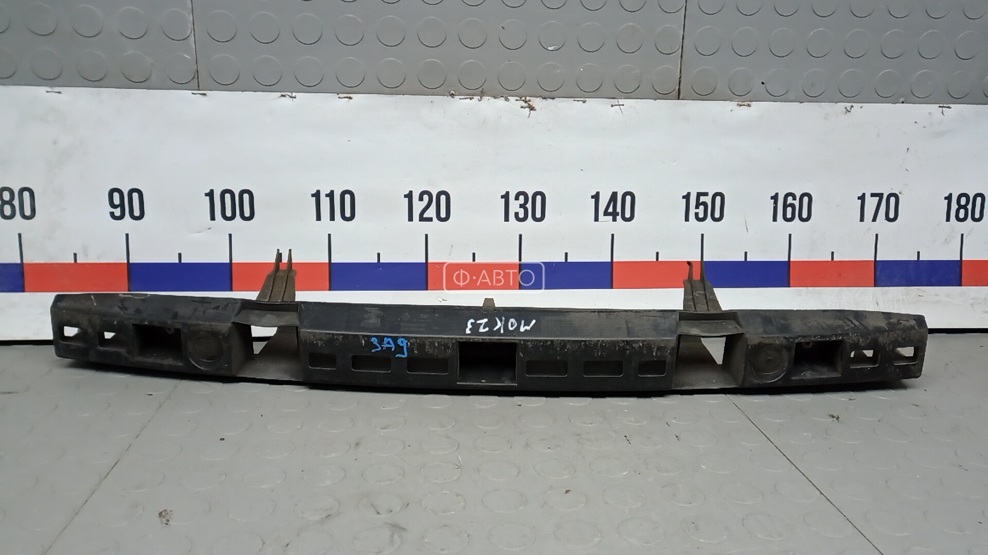 Крепление бампера заднее