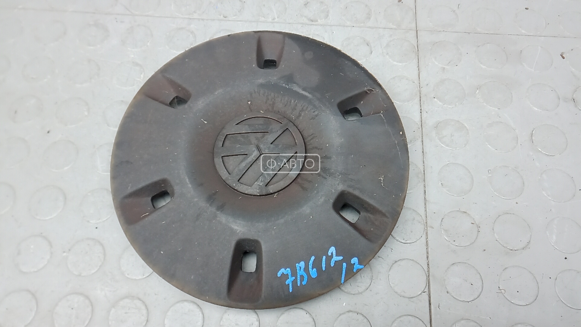 Колпак колесный