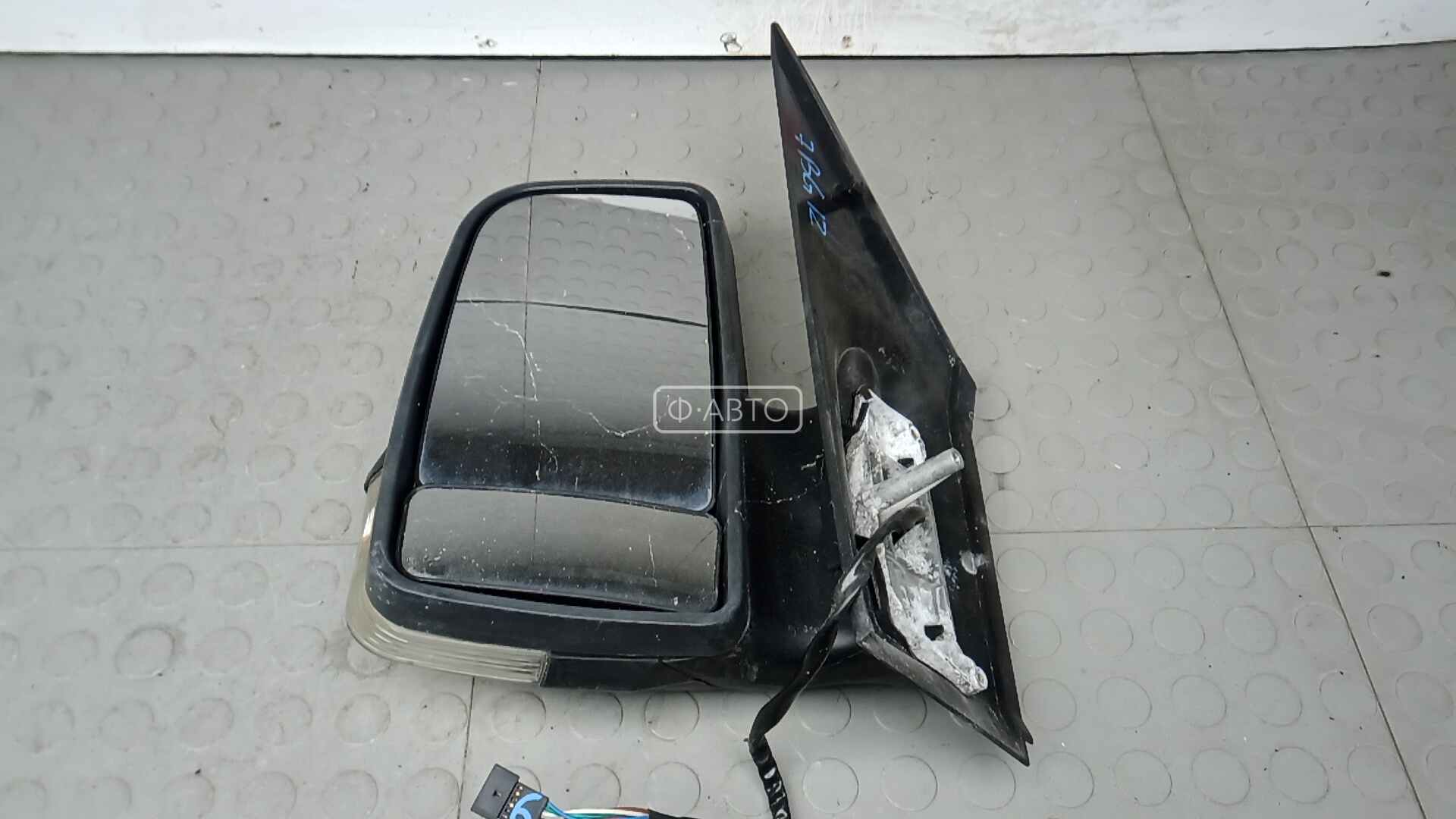 Зеркало наружное левое