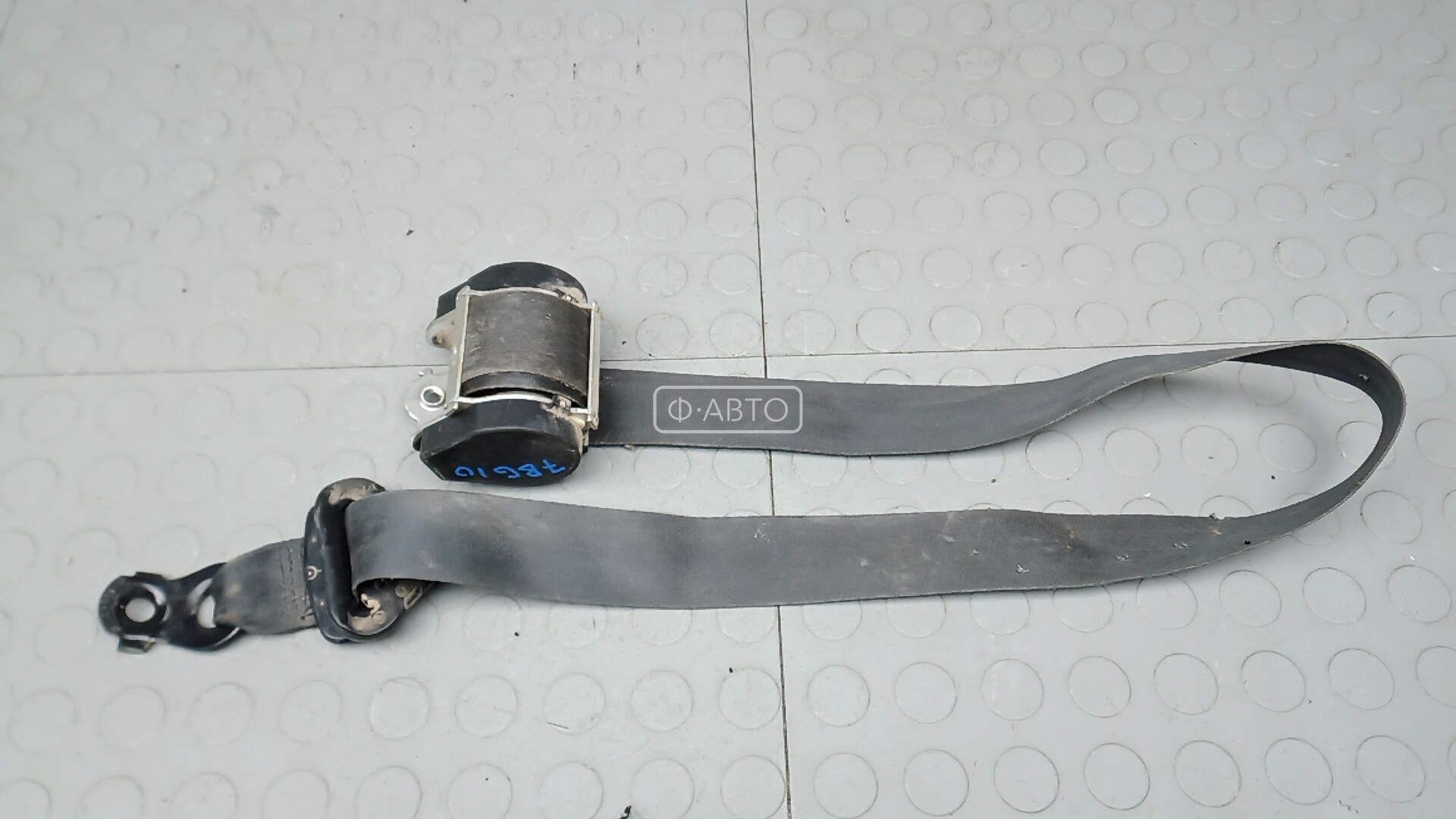 Ремень безопасности с пиропатроном сиденья переднего