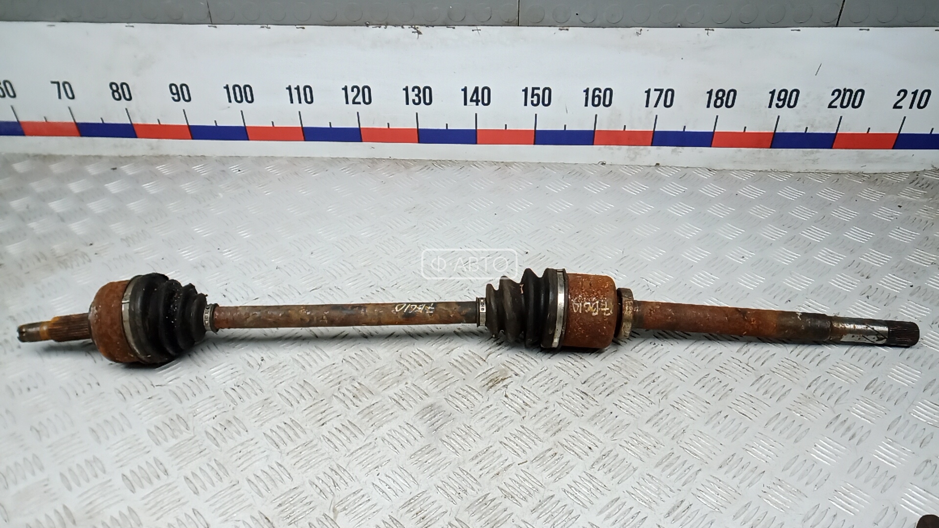 Привод передний правый