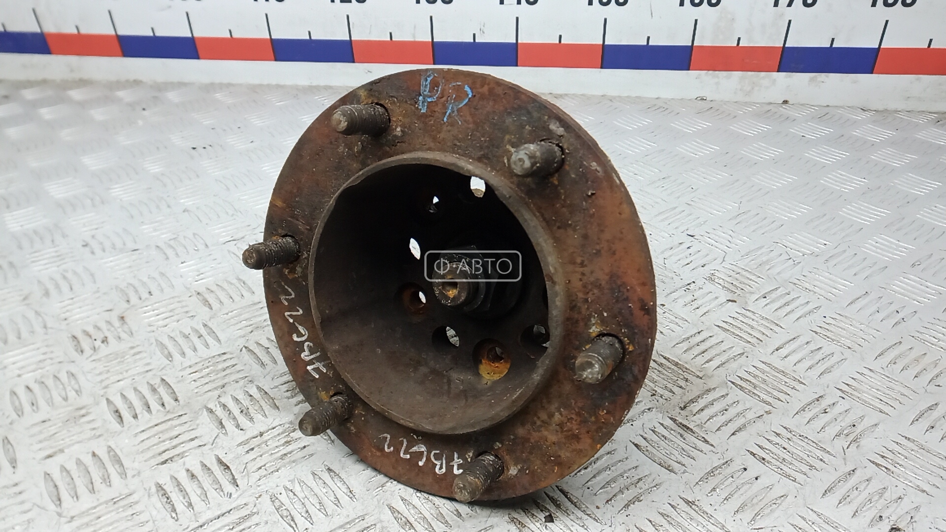 Ступица передняя правая