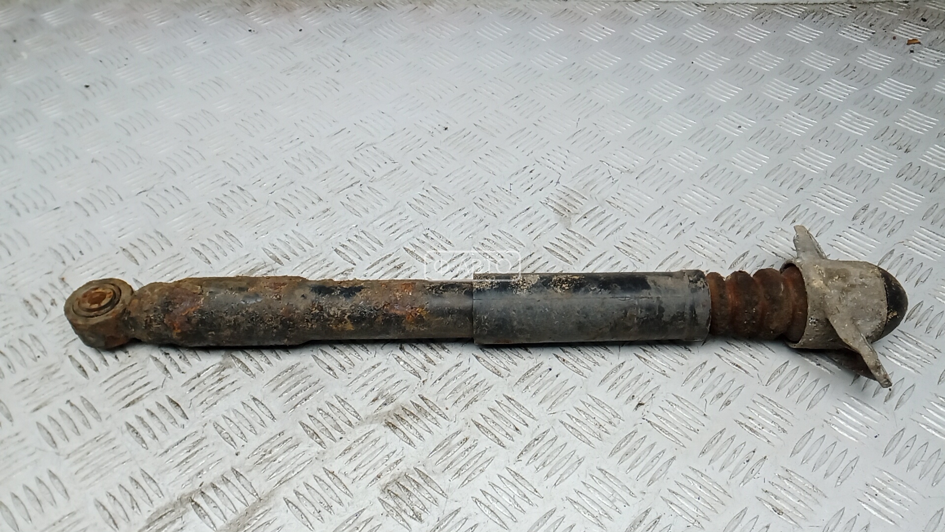 Амортизатор задний