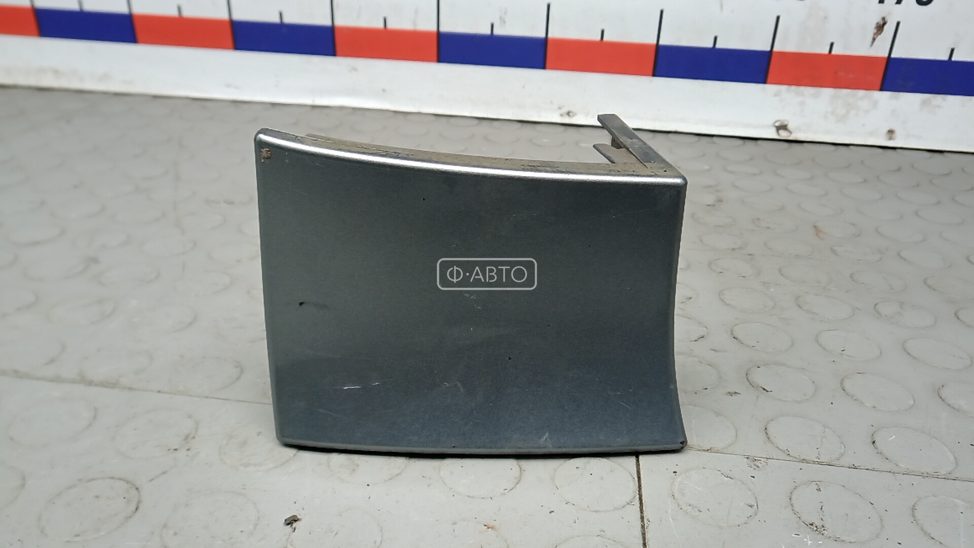 Ус под фонарь левый