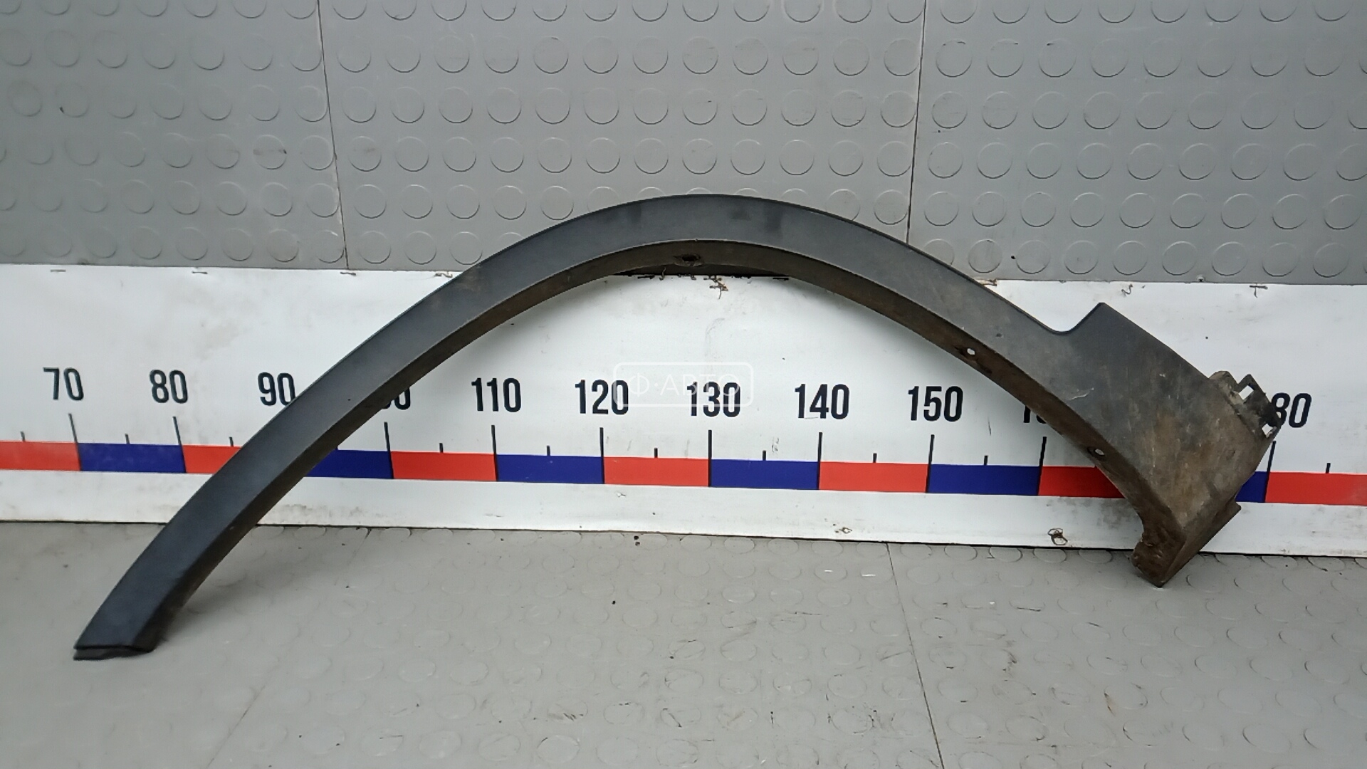 Молдинг крыла переднего левого