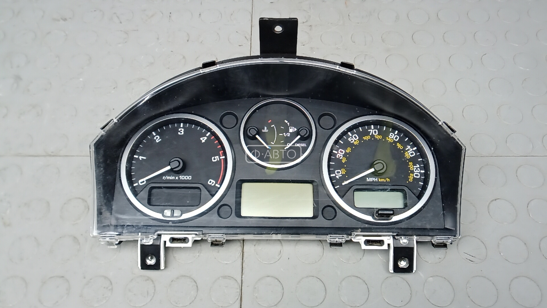 Щиток приборов