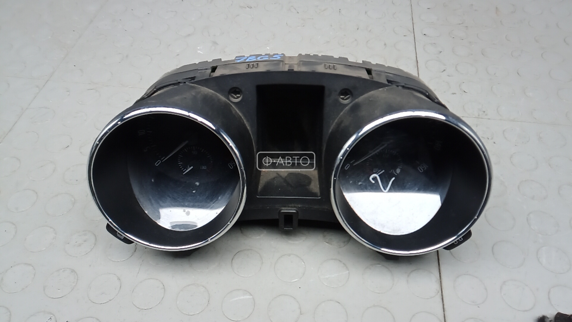 Щиток приборов