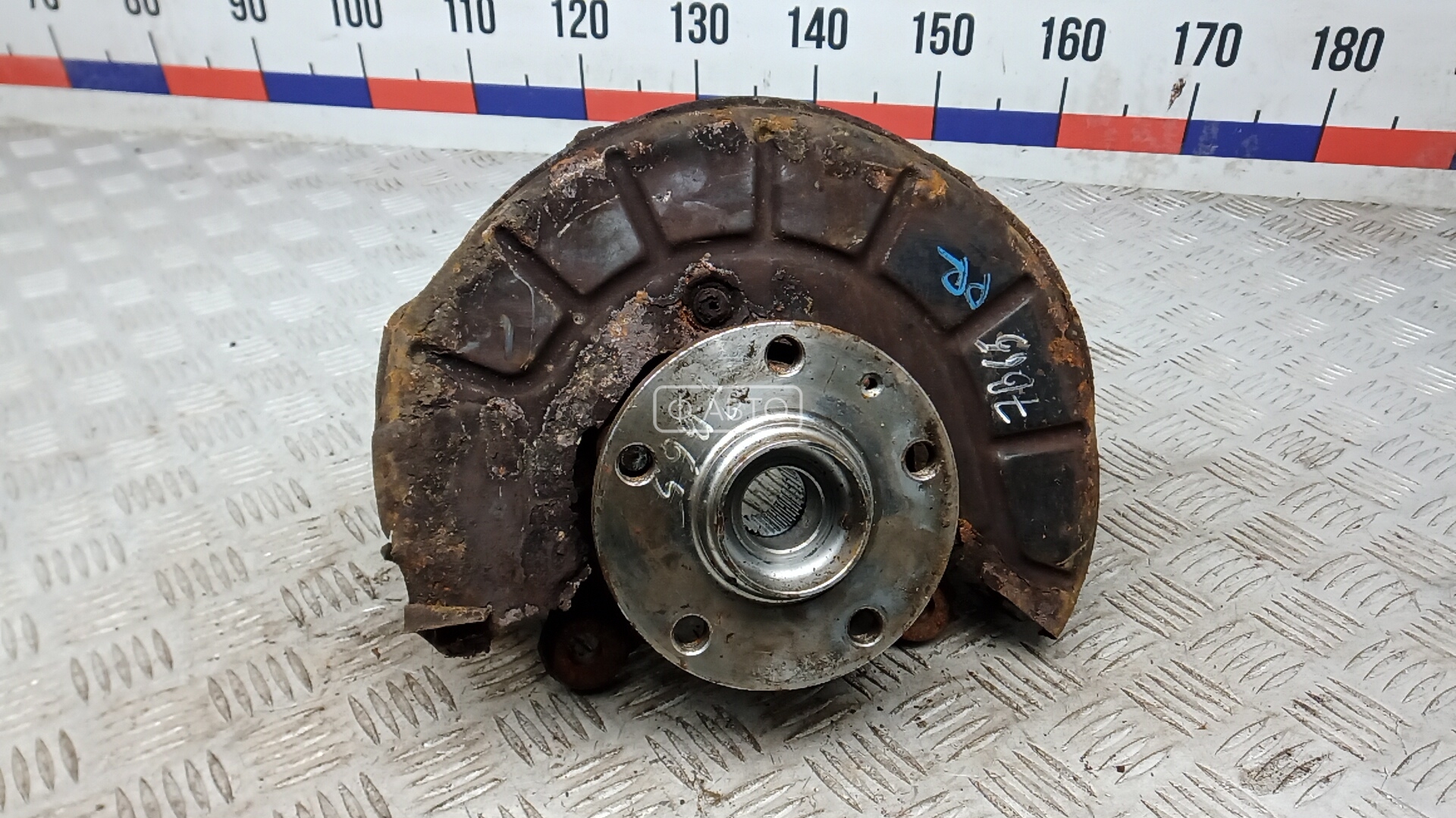 Ступица передняя правая